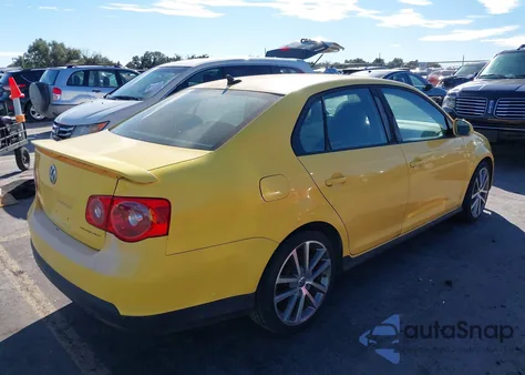 2007 Volkswagen Jetta Gli z USA, uszkodzony, nr VIN 3VWWJ71K27M172826